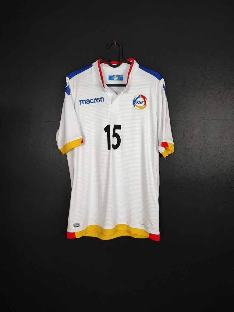 Koszulka piłkarska reprezentacji Andorra 2018/19 Third Macron #15 [M] Match Issue