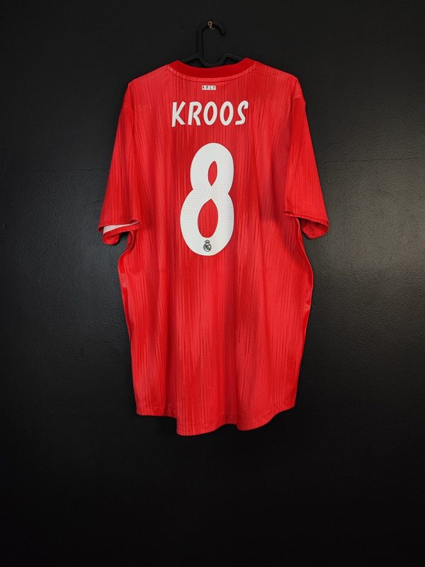 Koszulka piłkarska Real Madryt 2018/19 Third Adidas Toni Kroos #8 [XL] Authentic